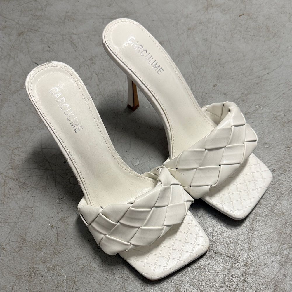 White Woven Women's Heels - Worn Once - Size 6.5 Low Comfortable Heel
